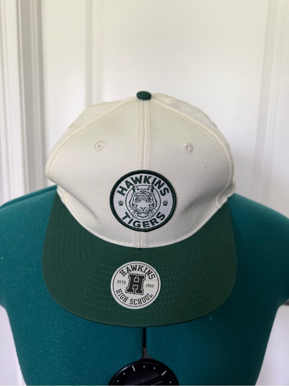 H&M Cream Baseball Cap with Dark Green Undervisor